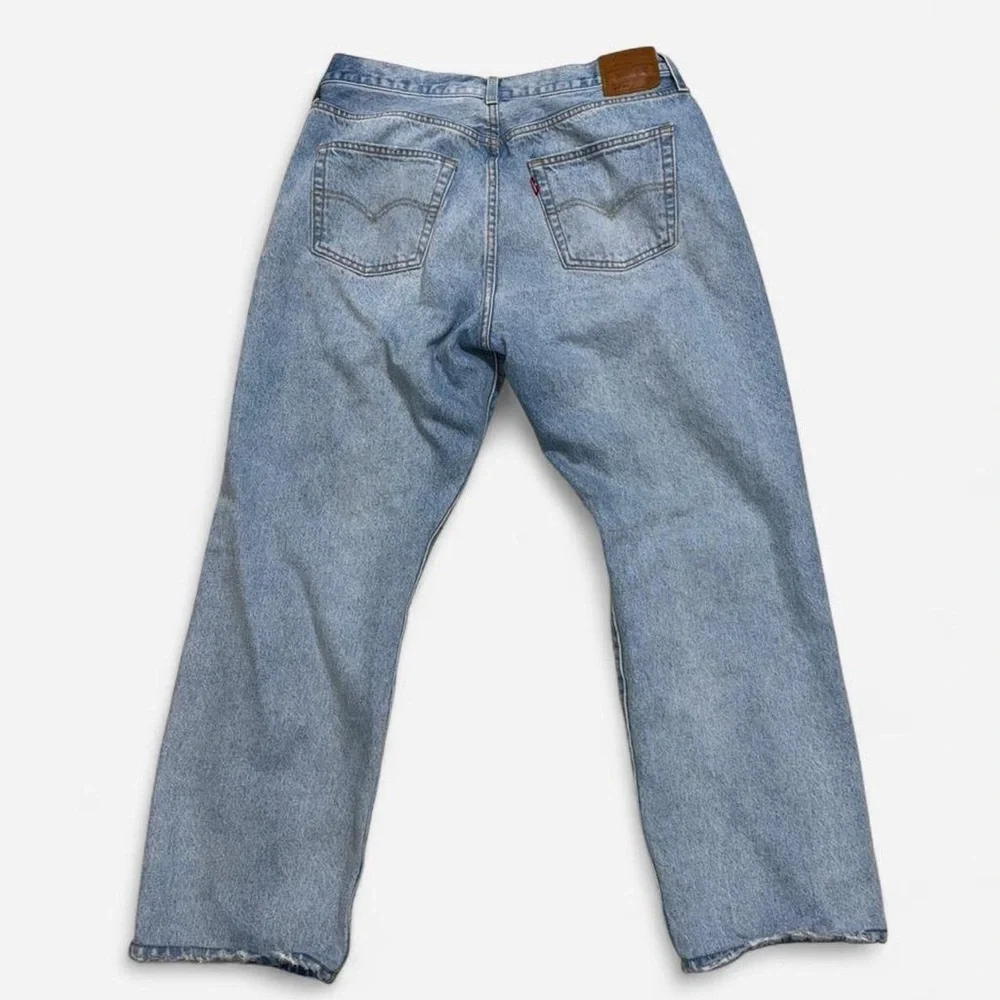 Levi’s Premium 501 ‘90s Distressed Light Wash Straight Leg Jeans W33 L32 Women’s